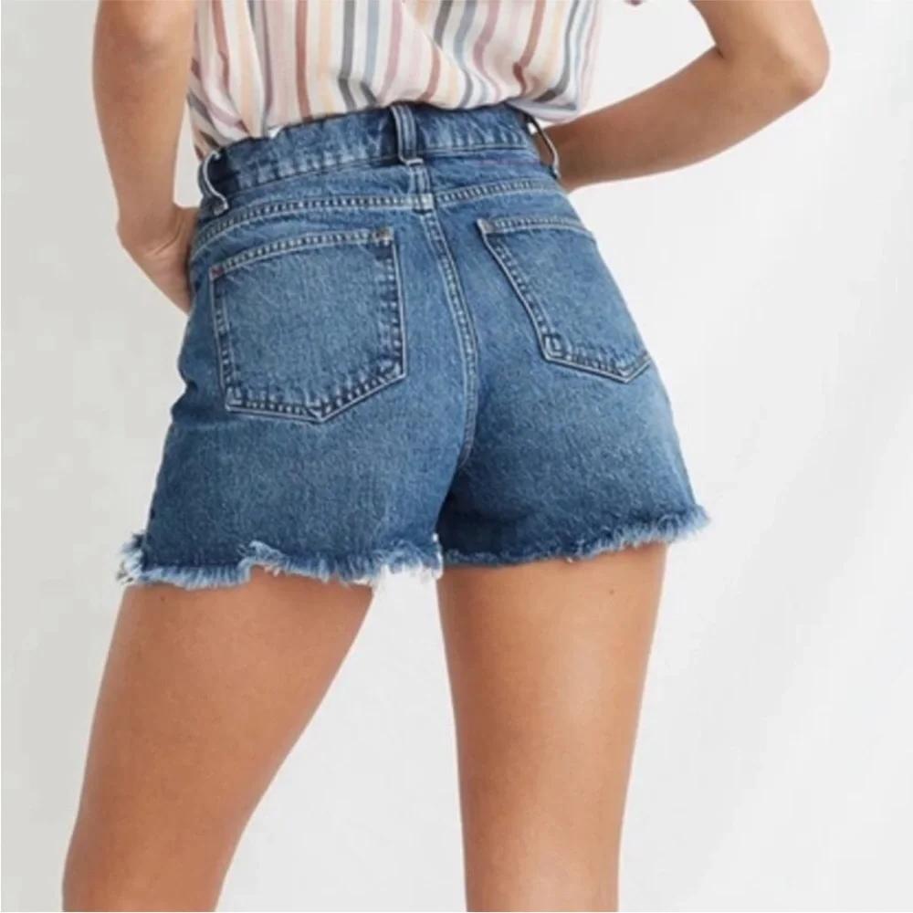 Marine Layer Sasha Raw Hem Jean Denim Shorts - Picture 2 of 7